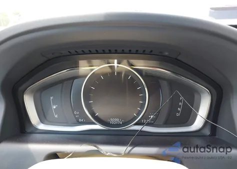 2016 Volvo Xc60 T5 Premier from USA, damaged, VIN YV4612RK7G2808526